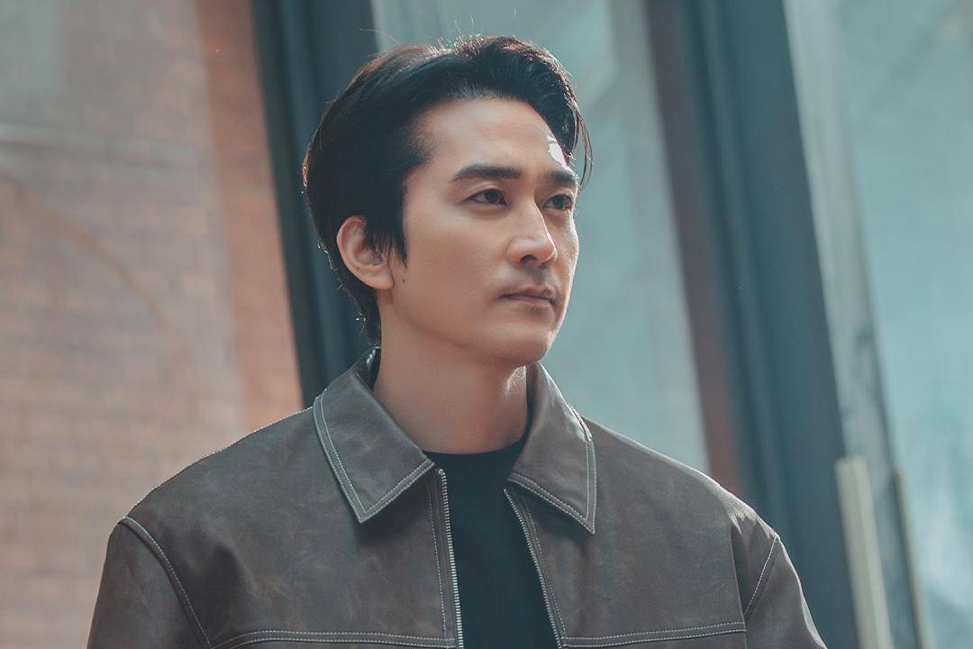 still cut My Troublesome Star (Instagram.com/channel.ena.d)