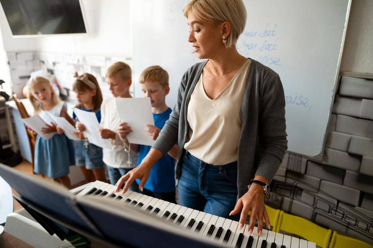 Ilustrasi kelas musik (freepik.com/freepik)