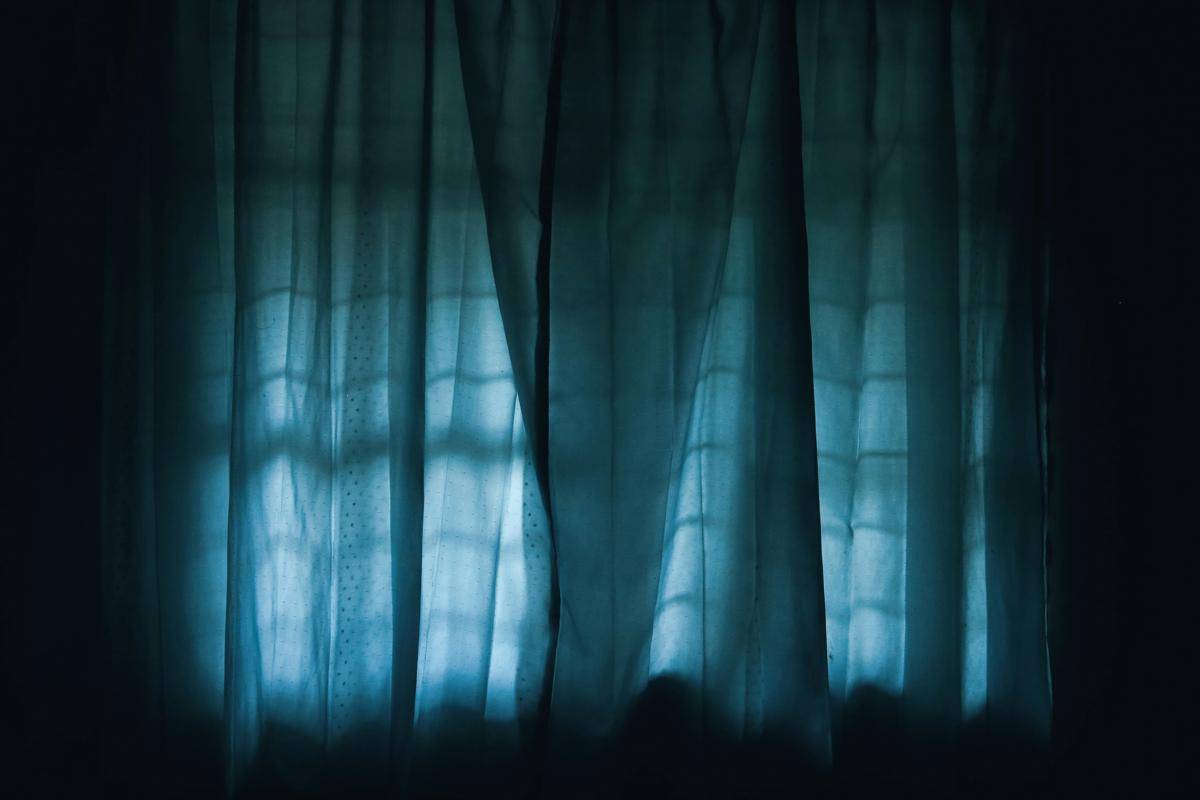 ilustrasi kamar tidur (unsplash.com/Irham Setyaki)