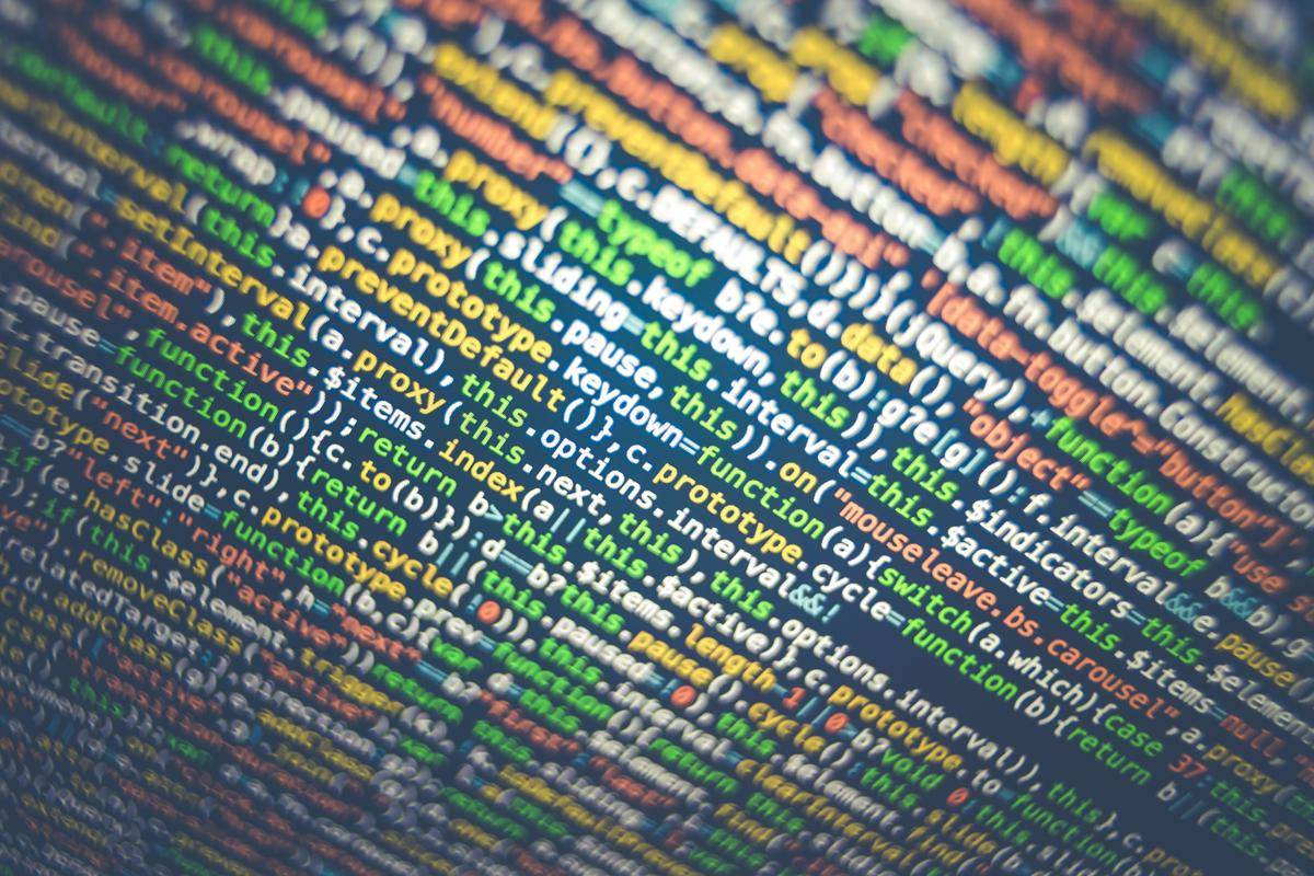 ilustrasi LLMs (unsplash.com/Markus Spiske)