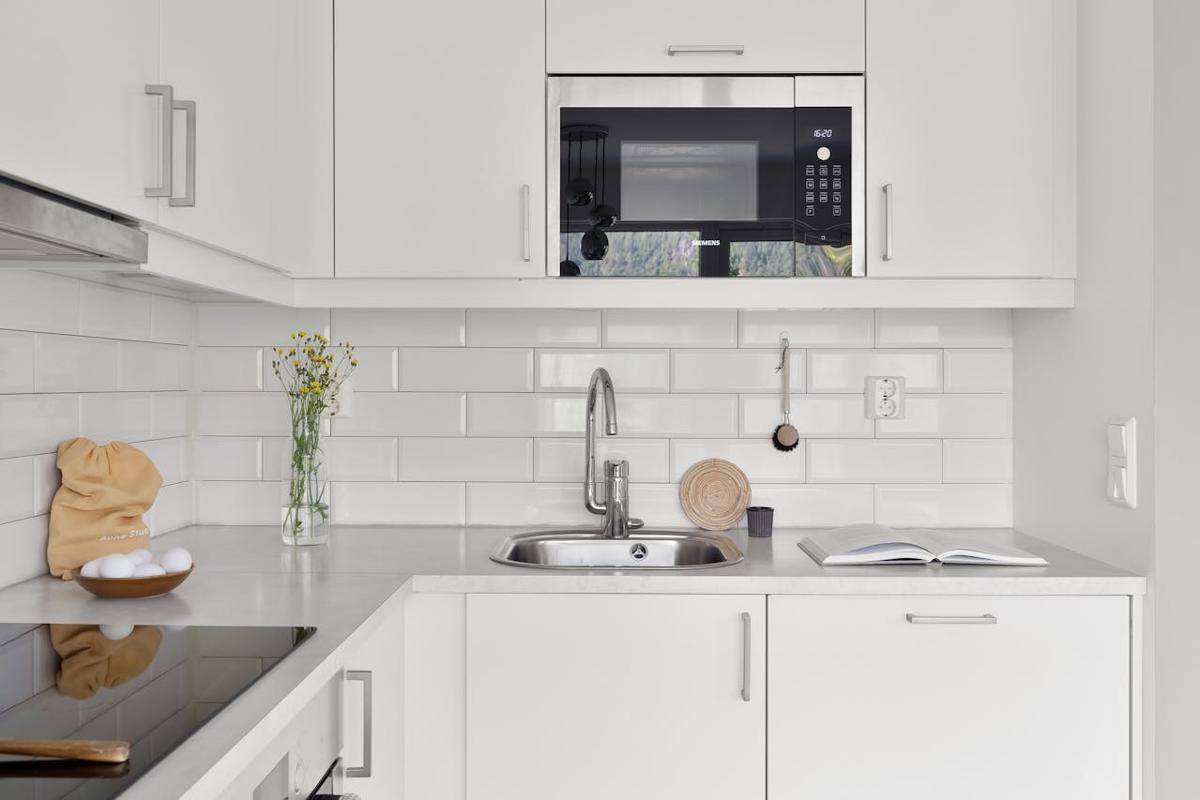 Trik Biar Dapur Kecil Tetap Rapi Meski Sering Dipakai (Pexels.com/ Alex Tyson)