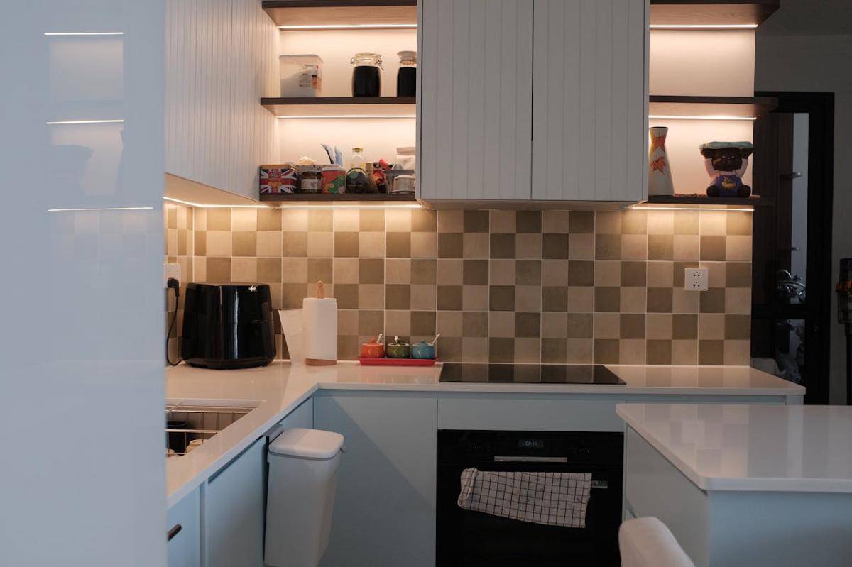 Trik Biar Dapur Kecil Tetap Rapi Meski Sering Dipakai (Pexels.com/ Huy Phan)