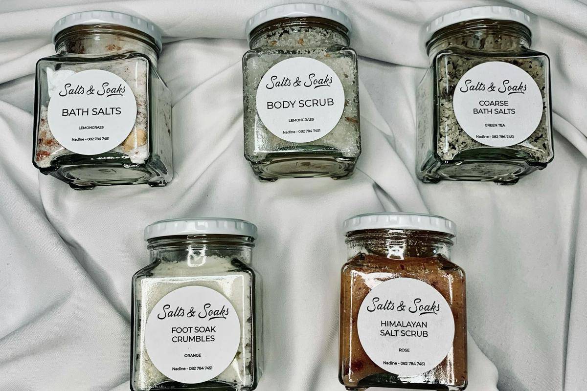ilustrasi produk body scrub (pexels.com/Nadine Elephant)