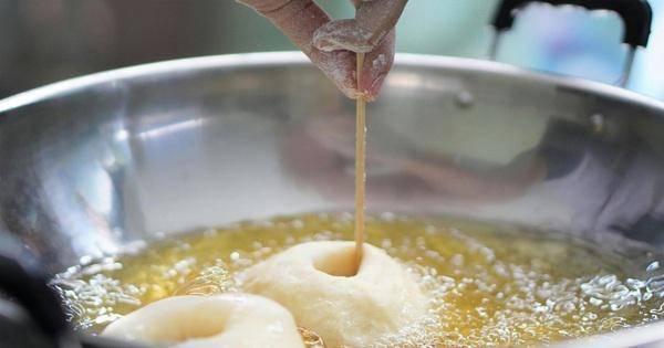 Ilustrasi menggoreng donat (pexels.com/ria kochi)