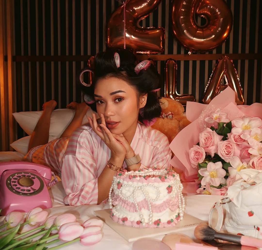 Inspirasi makeup ala Lula Lahfah (instagram.com/lulalahfah)