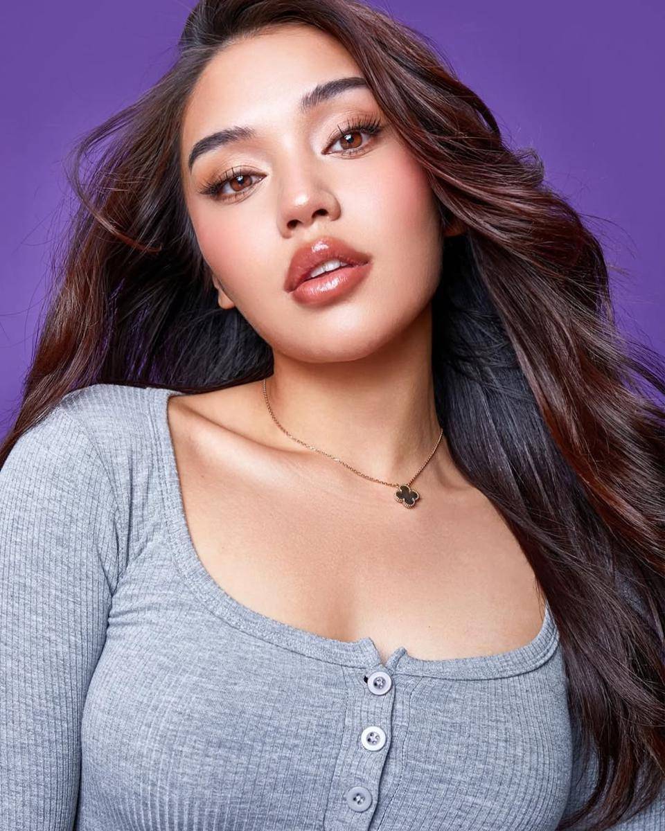 Inspirasi makeup ala Lula Lahfah (instagram.com/lulalahfah)