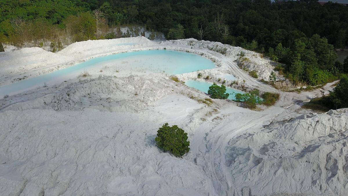 Ilustrasi Danau Kaolin Bangka (pixabay.com/trisno6971)