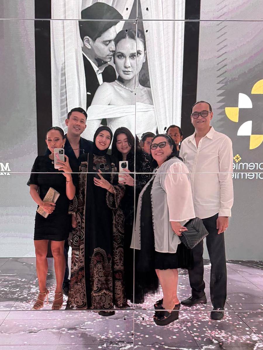 Congrats kak @lunamaya & @bouttier_maxime , semoga menjadi keluarga yg sakinah, mawadah, warohma.jpg