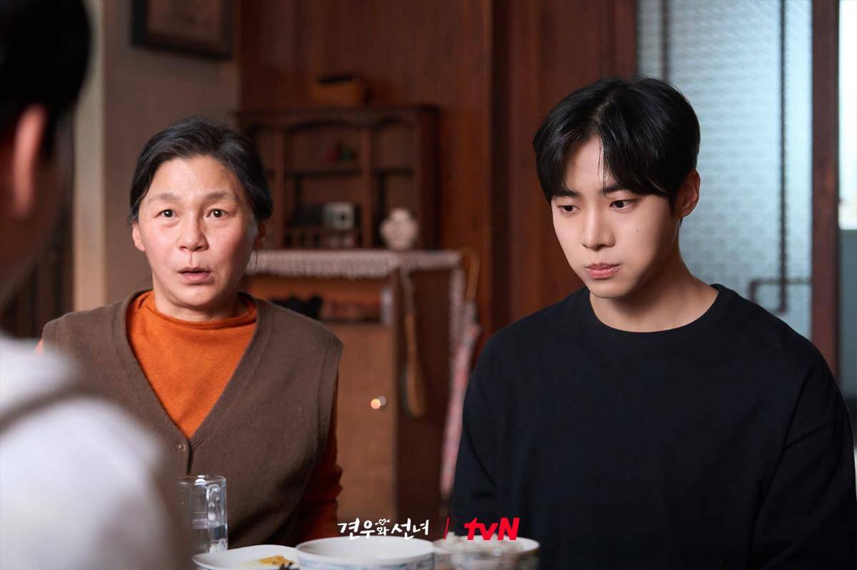 Still cut drakor Head Over Heels (instagram.com/tvn_drama)
