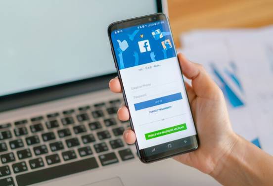ilustrasi facebook (freepik.com/freepik