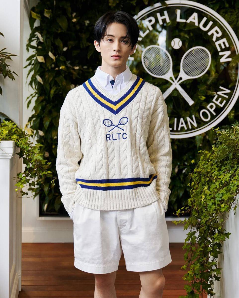 casual teen style ala Mark NCT (instagram.com/onyourm__ark)