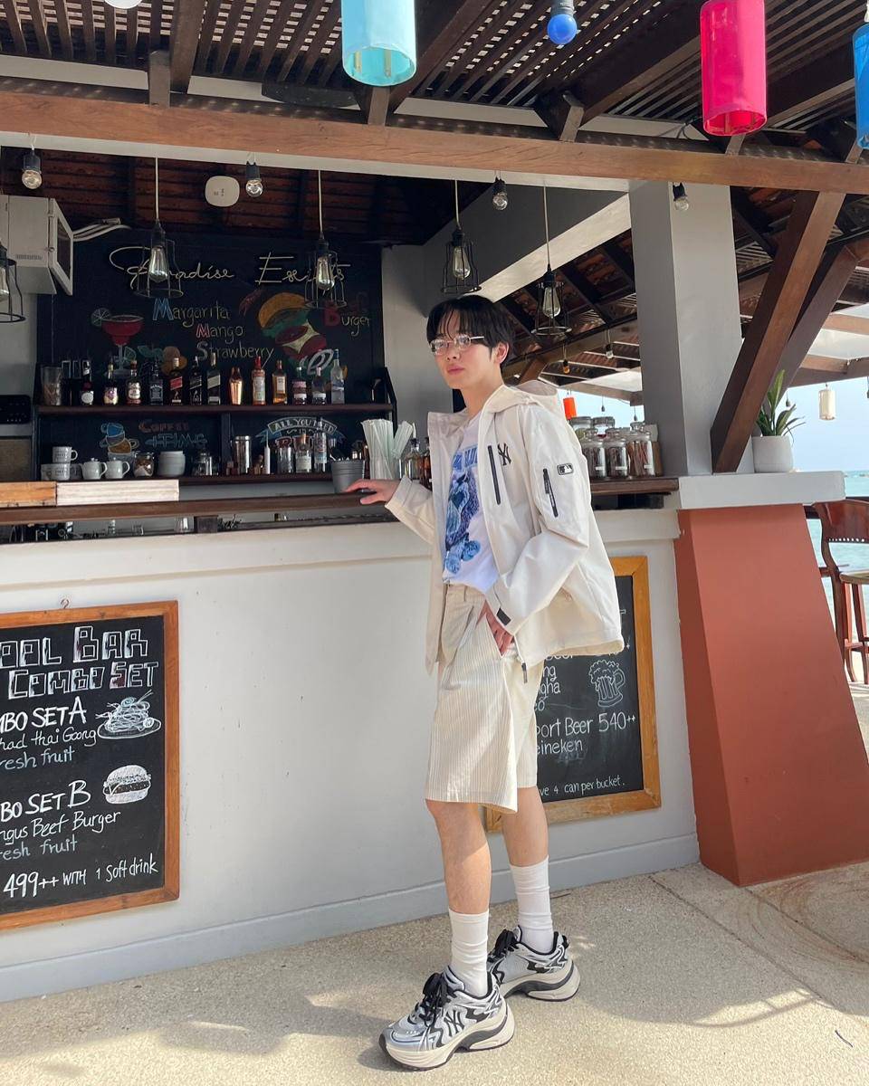 Key SHINee (instagram.com/bumkeyk)