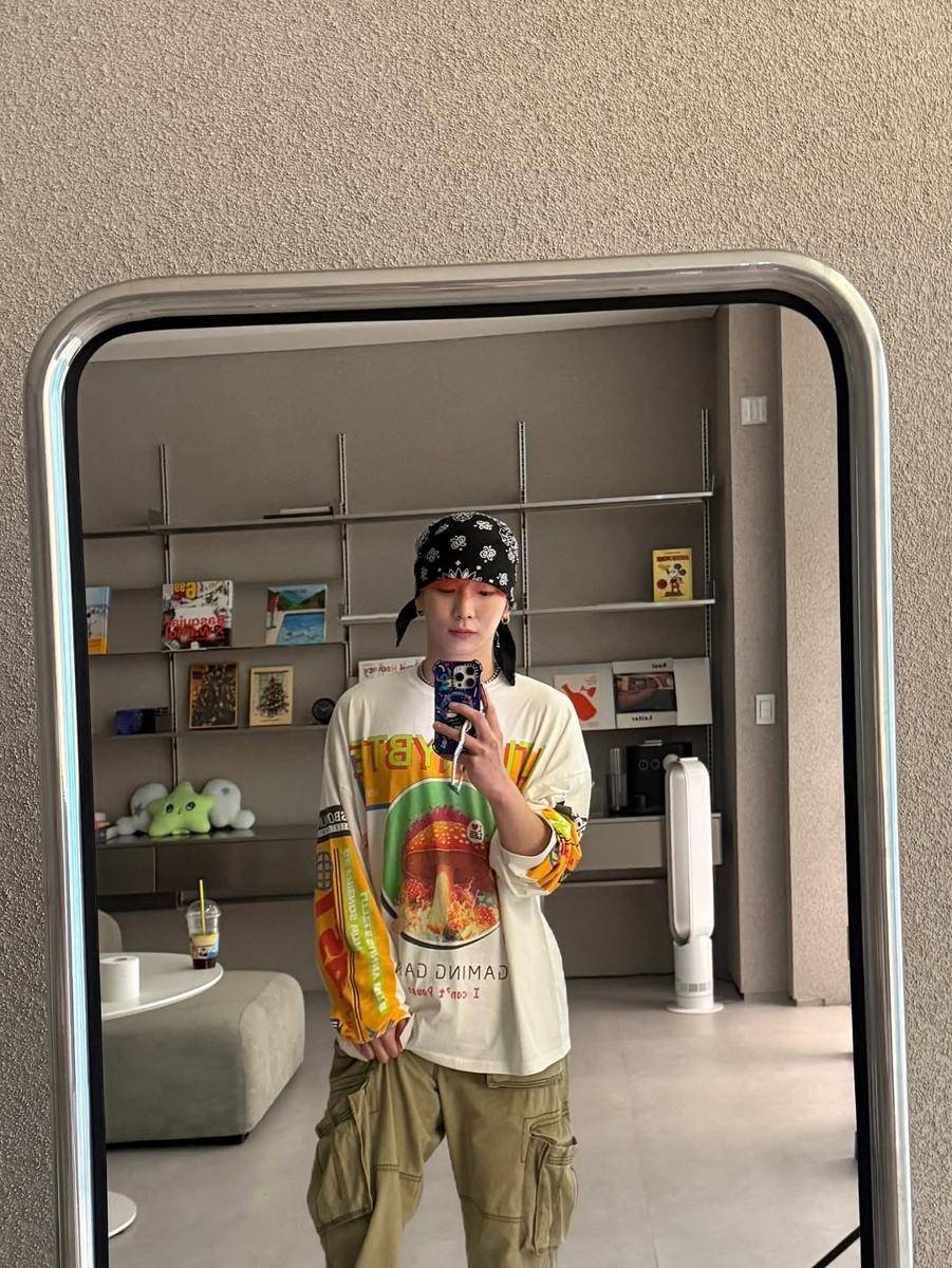 Key SHINee (instagram.com/bumkeyk)