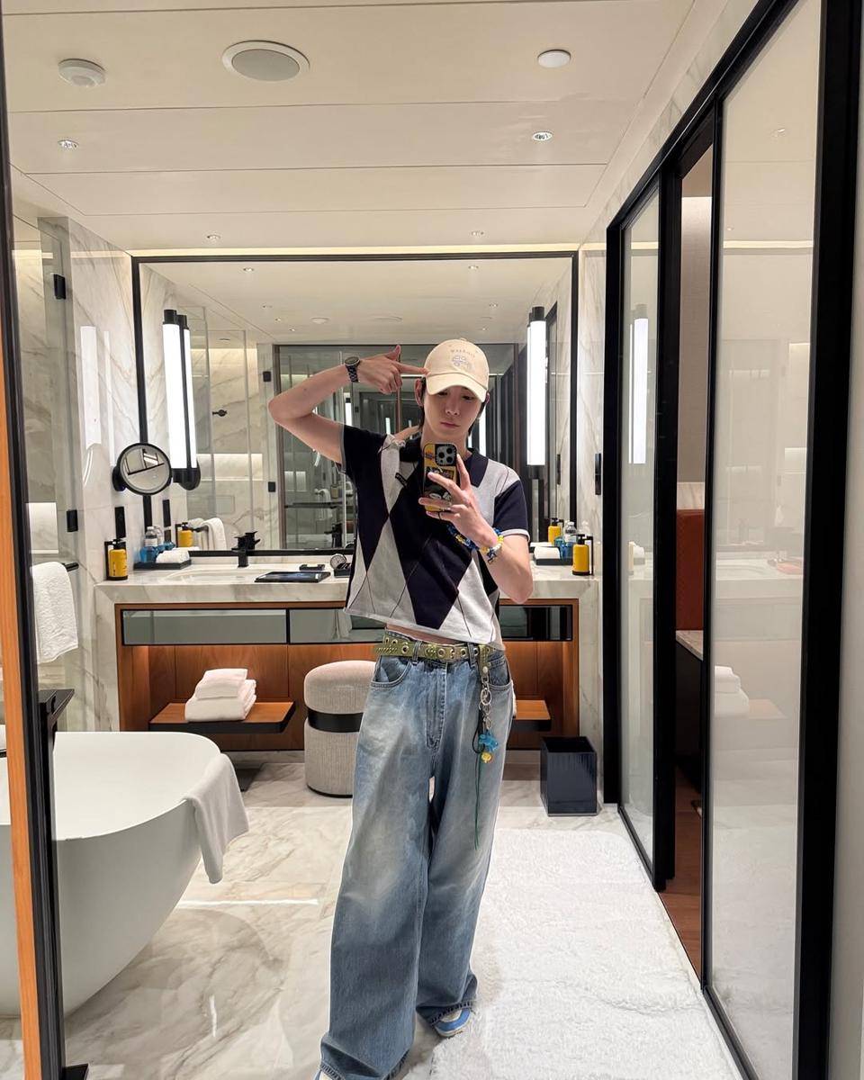 Key SHINee (instagram.com/bumkeyk)