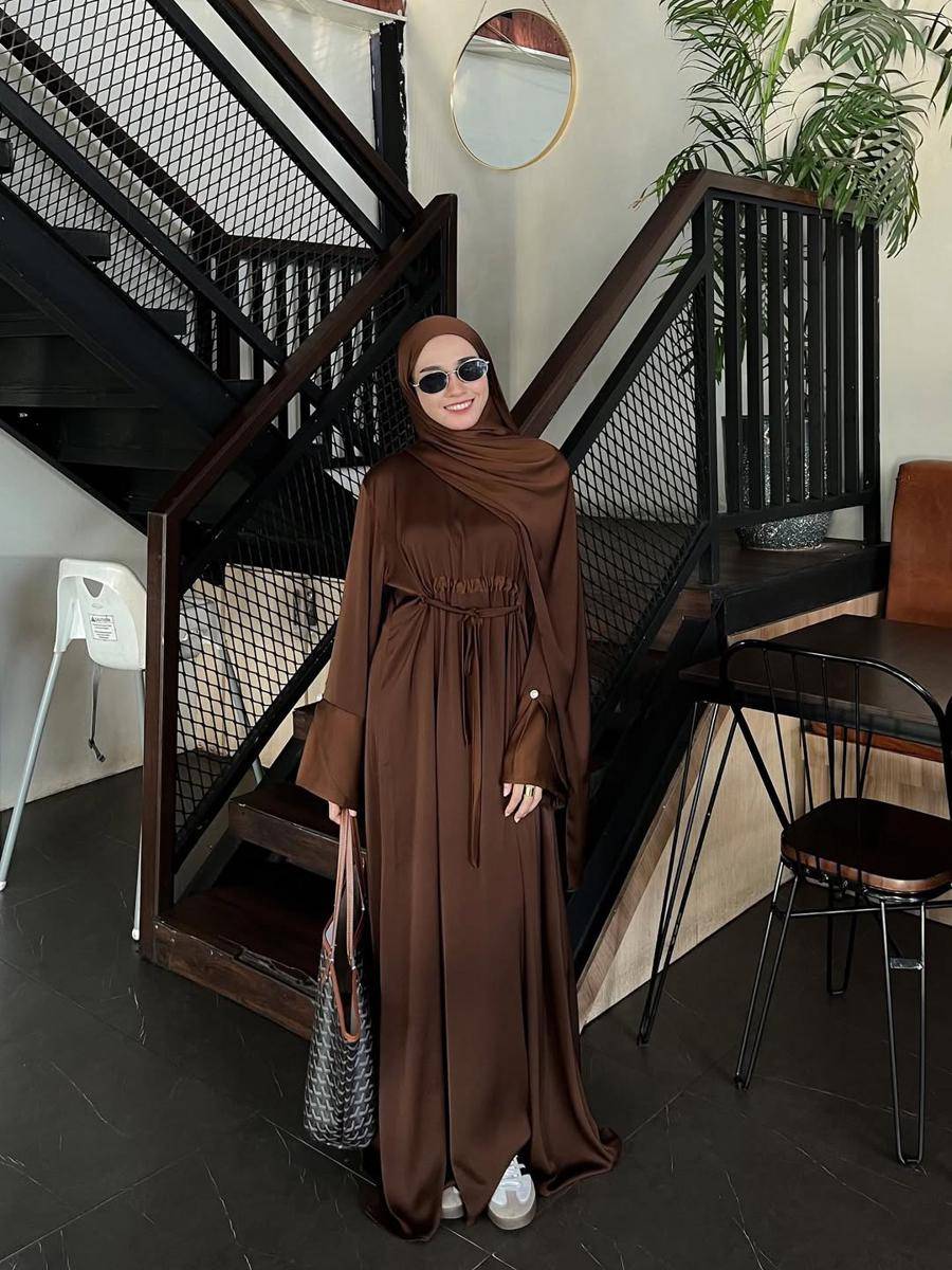 Gaya hijab Lisna Feri 