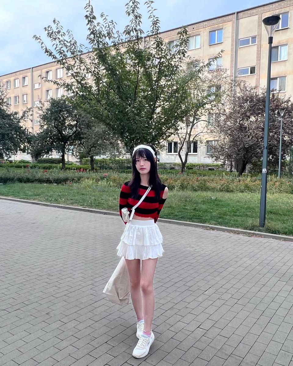 OOTD liburan ala Louise CoC (instagram.com/lousabela)