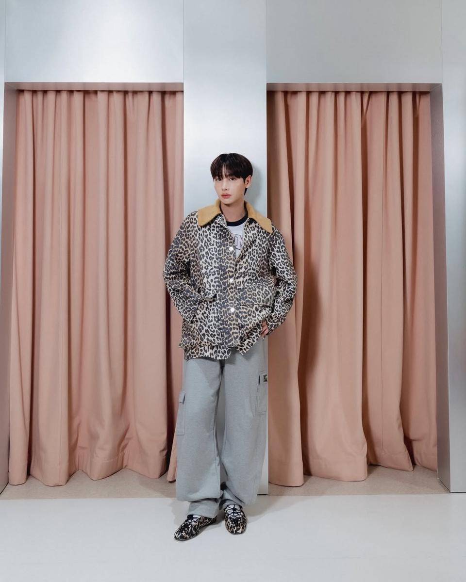 Gun Atthaphan (instagram.com/gun_atthaphan)