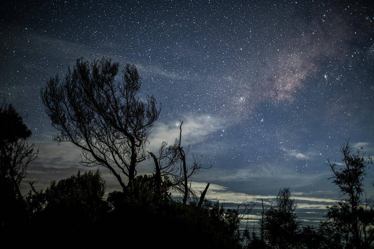 ilustrasi Milky Way di Gunung Bromo