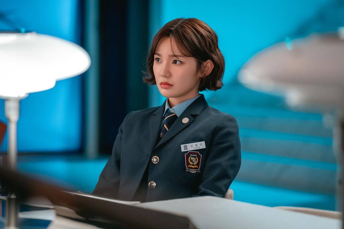 Lee Eun Saem di Bitch x Rich 2 (x.com/koktv_official)