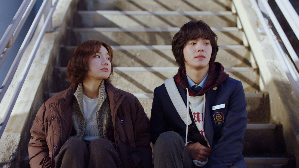 Lee Eun Saem dan Won Gyu Bin di Bitch x Rich 2 (x.com/koktv_official)