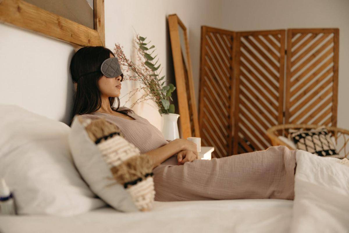 Ritual Malam Singkat yang Bikin Tidur Lebih Nyenyak (Pexels.com/ Yaroslav Shuraev)