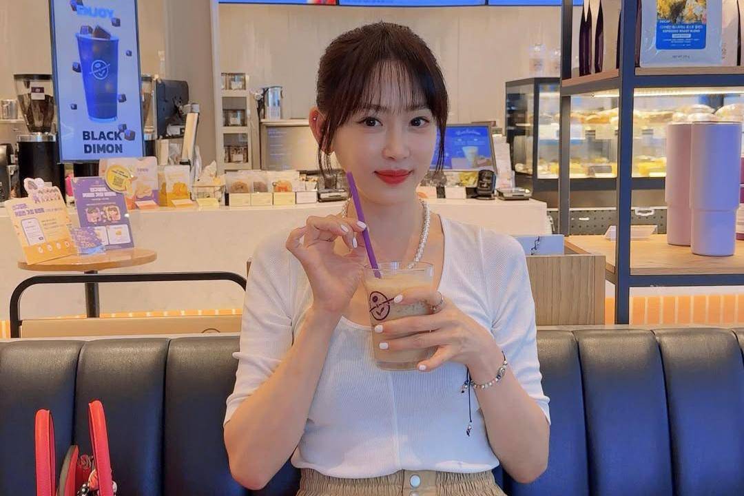 Kang Ye Won (instagram.com/kangyewon0315)