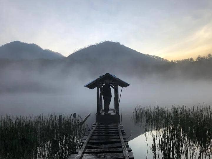 ilustrasi Danau Taman Hidup, Gunung Argopuro