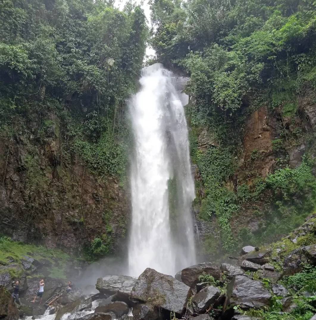 Air Terjun Lembah Pelangi Tanggamus, Lampung