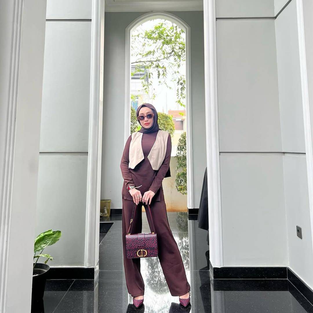 mumpung keburu foto hehe selamat hari Jumat❤️.jpg