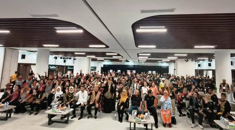 Peserta Festival Sumpit Nusantara 2025 di yang digelar OIKN