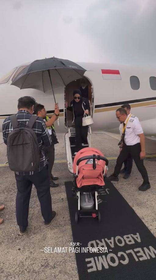 Syahrini pulang ke Indonesia (Instagram.com/princessyahrini)
