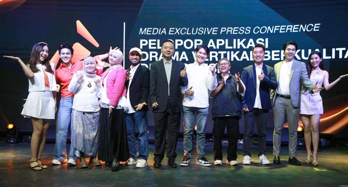 iDramaFlix 6 - Founder & CEO iDramaFlix Huang Xiyi bersama para talenta lokal industri kreatif dan perfilman Indonesia.jpeg