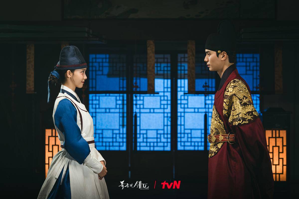 Cuplikan drakor Bon Appetit, Your Majesty (dok. TVN/Bon Appetit, Your Majesty)