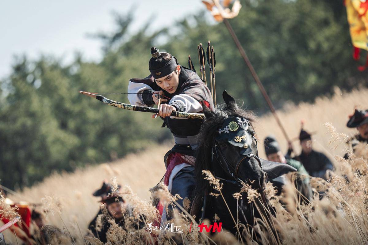 Cuplikan drakor Bon Appetit, Your Majesty (dok. TVN/Bon Appetit, Your Majesty)