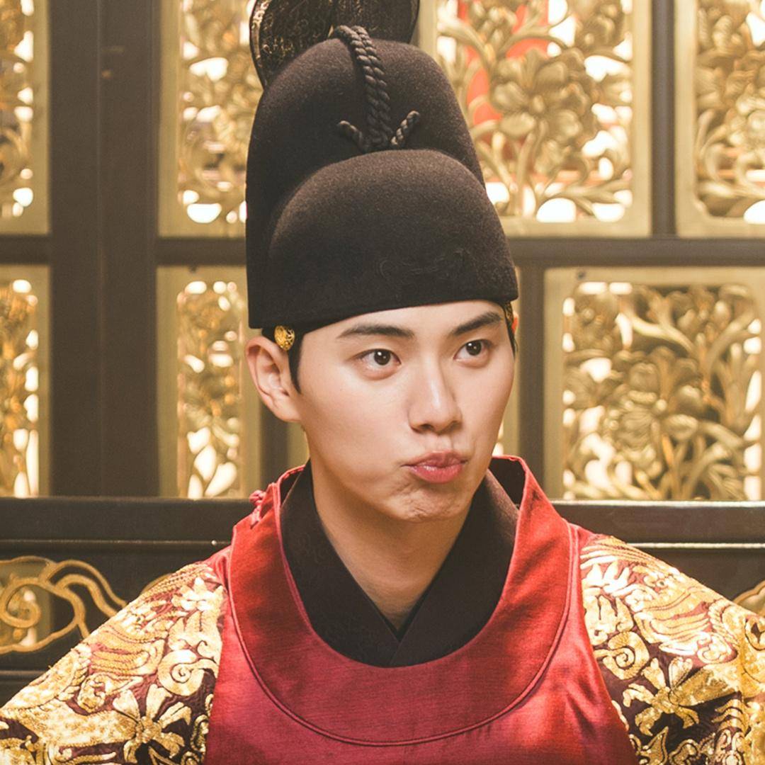Cuplikan drakor Bon Appetit, Your Majesty (dok. TVN/Bon Appetit, Your Majesty)