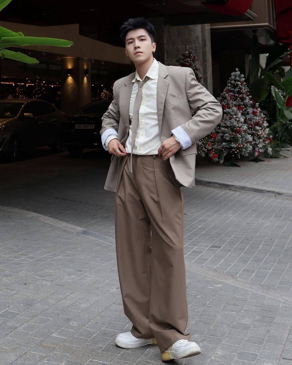 Outfit Quang Minh Tran