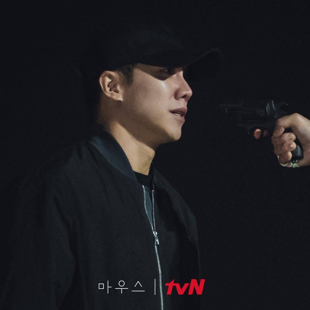 Cuplikan adegan Lee Seung-gi di Drama Mouse (instagram.com/@tvn_drama)