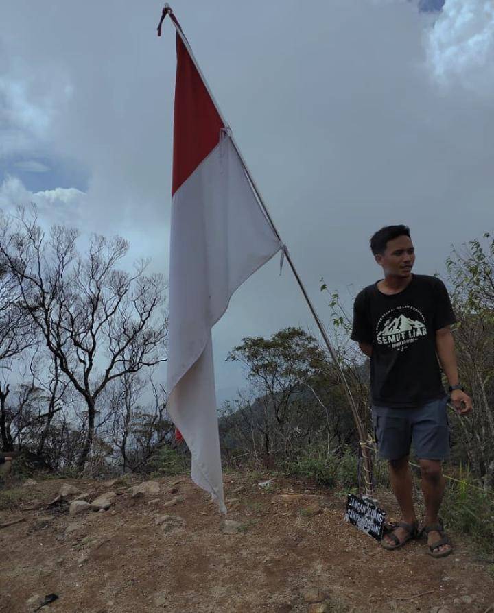 Guntoro, warga Bandar Lampung Yang Memiliki Hobi Mendaki