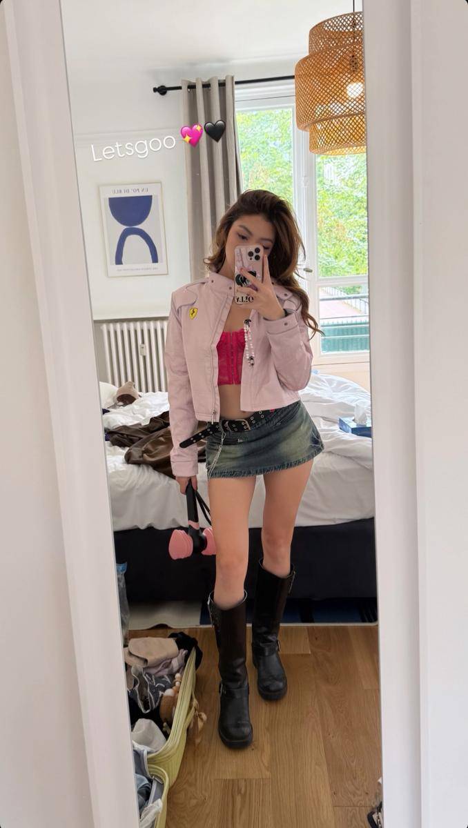 potret Regina Phoenix (Instagram.com/reginaaphx)