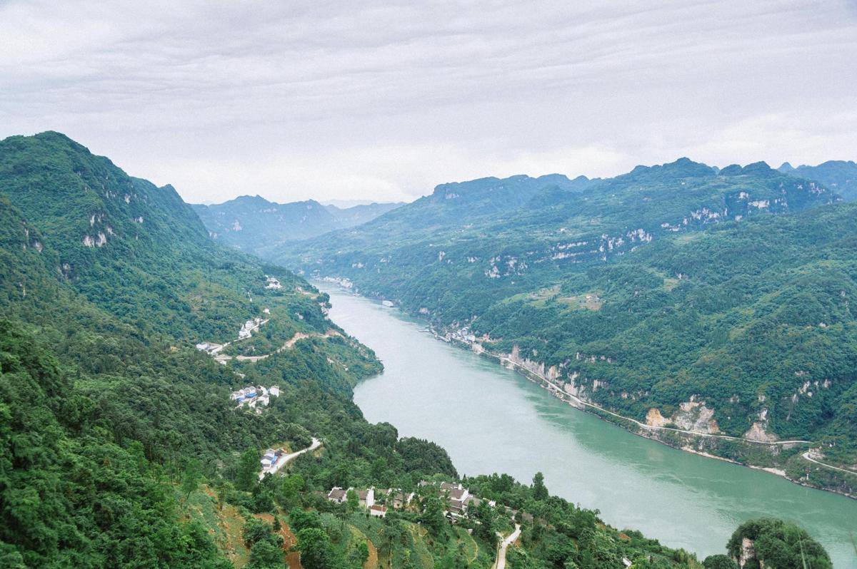 potret Sungai Yangtze (pexels.com/Leon Huang)