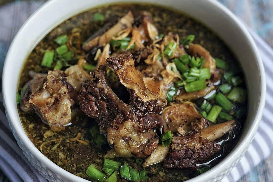 Sop konro Makassar ala anak kos (instagram.com/numpangsaveresep.id) 