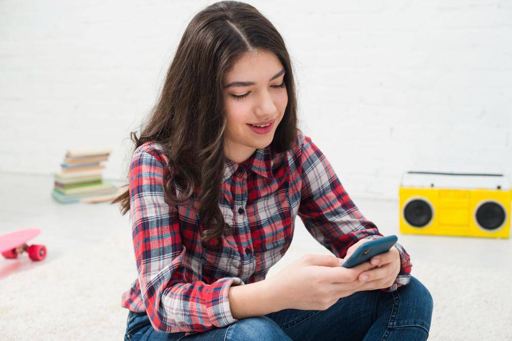 ilustrasi bermain gadget