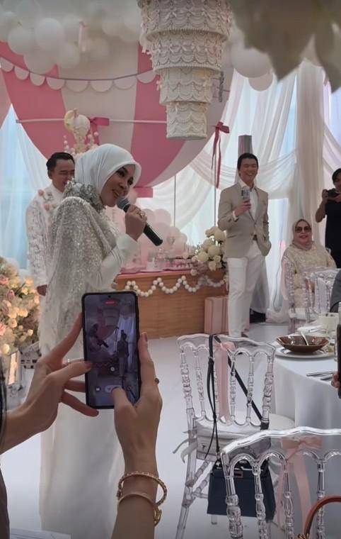 Birthday Party Syahrini ke-45 (Instagram.com/princessyahrini)