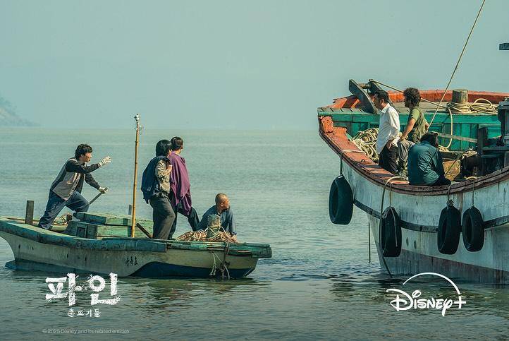 still cut drama Low Life (instagram.com/disneypluskr)