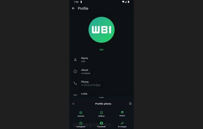 ilustrasi tampilan fitur baru impor foto profil di WhatsApp (wabetainfo.com)
