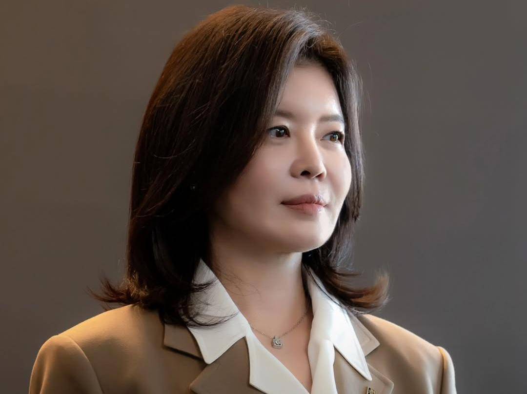 still cut drama Korea Beyond the Bar