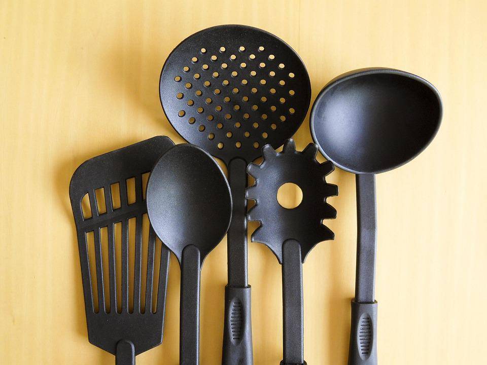 ilustrasi draining spoon (pixabay.com/carlo sardena)