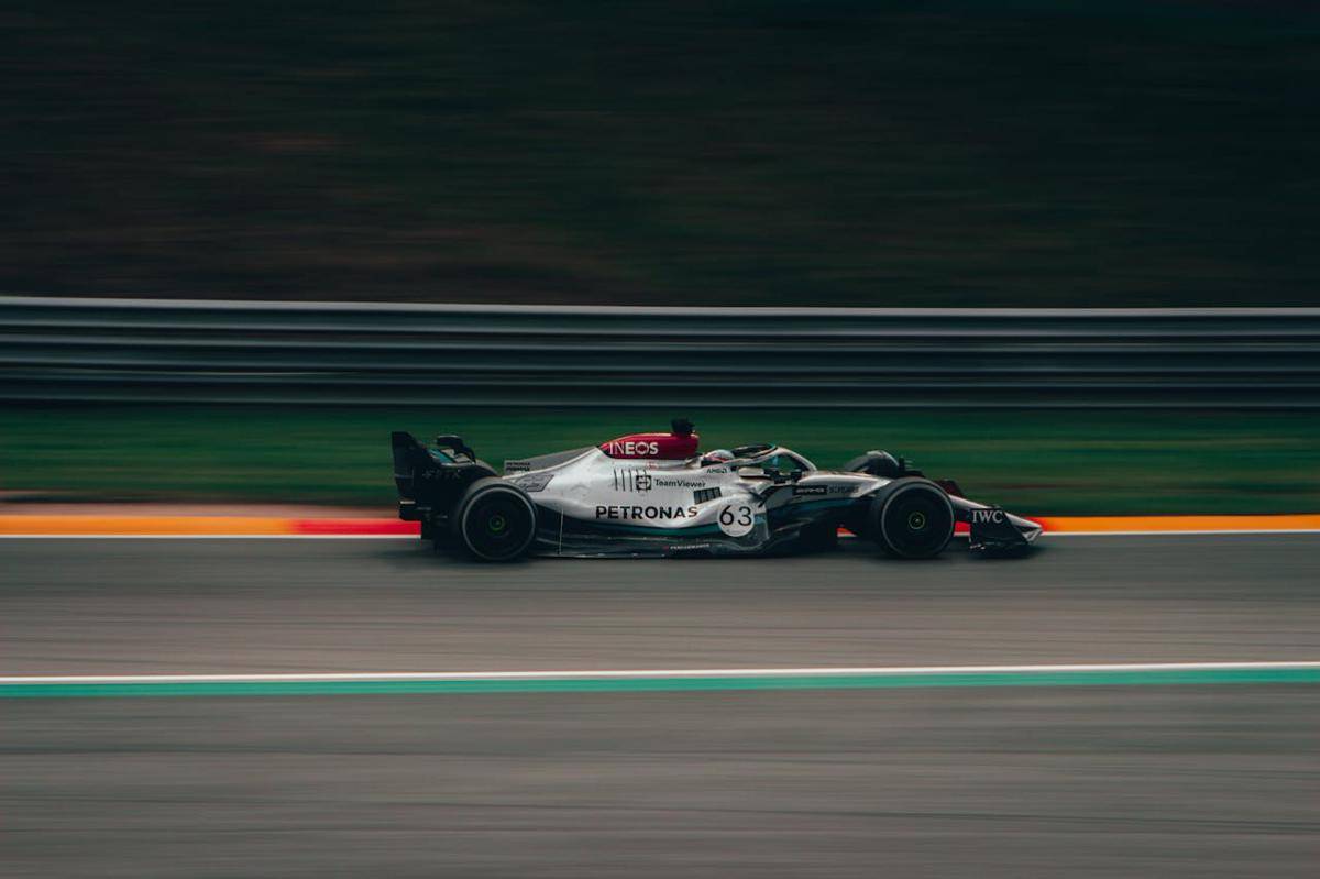 ilustrasi pembalap Formula 1 (pexels.com/Bob Ronald)
