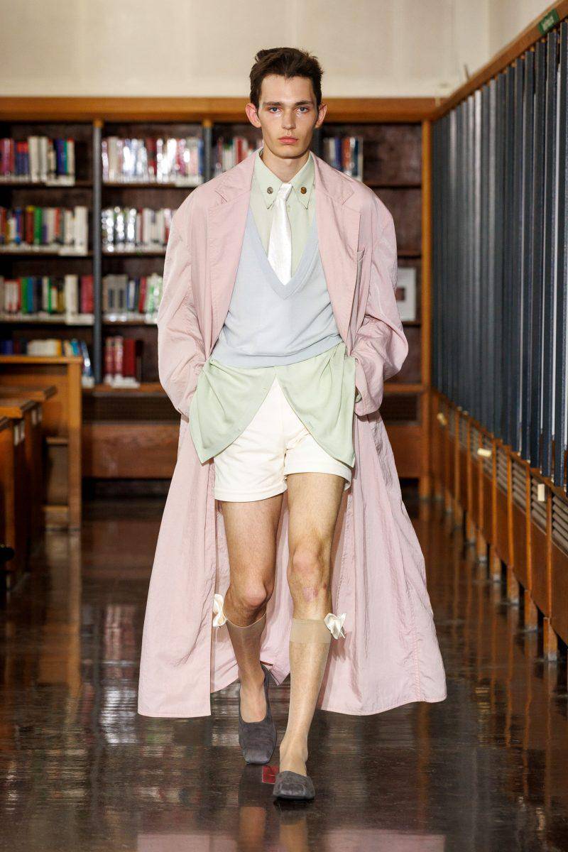 Koleksi Sean Suen S/S '26 di Paris Fashion Week Menswear (instagram.com/sean_suen)