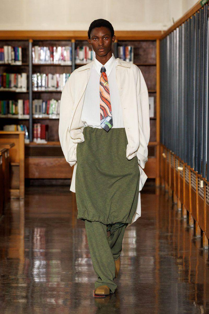 Koleksi Sean Suen S/S '26 di Paris Fashion Week Menswear (instagram.com/sean_suen)
